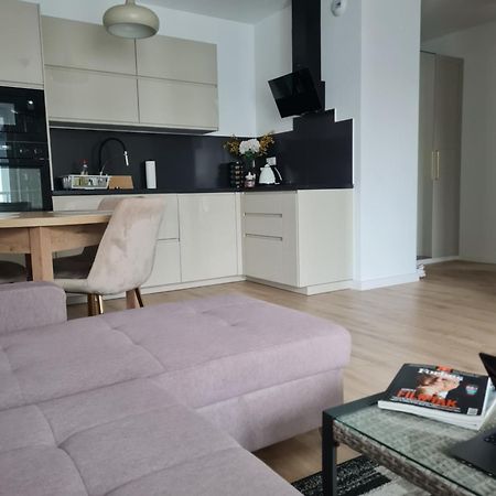 Airport Apartment 华沙 外观 照片