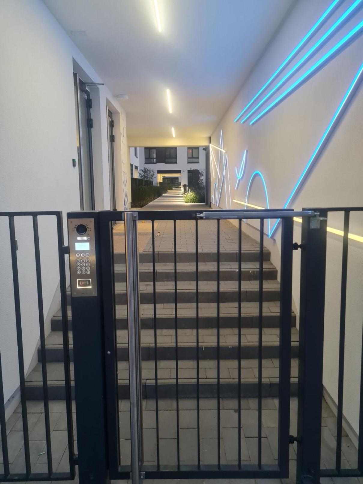 Airport Apartment 华沙 外观 照片