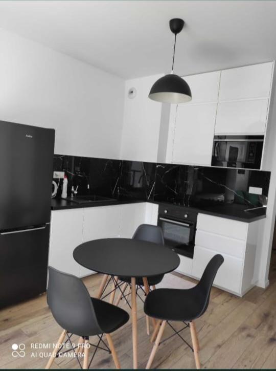 Airport Apartment 华沙 外观 照片